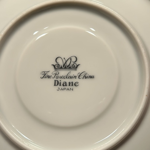 Tea Cup and Saucer “Grantcrest Bouquet” Cup and Wade “Diane” of Japan Saucer - Picture 2 of 6